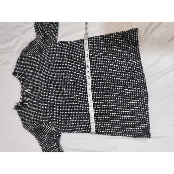 Roolee Brand Sweater Style Blouse with 3 Quarter Sleeves - Picture 7 of 9